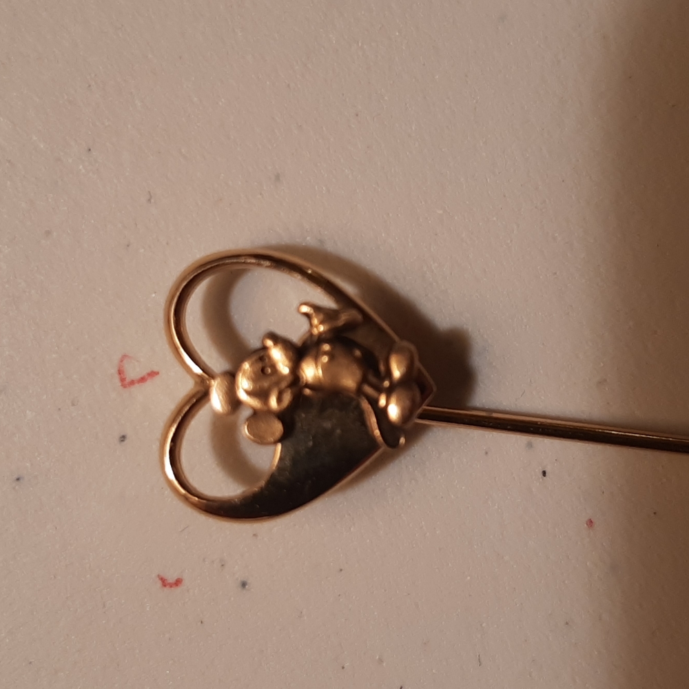 Walt Disney Mickey Mouse Heart Stick Pin Lapel Pin